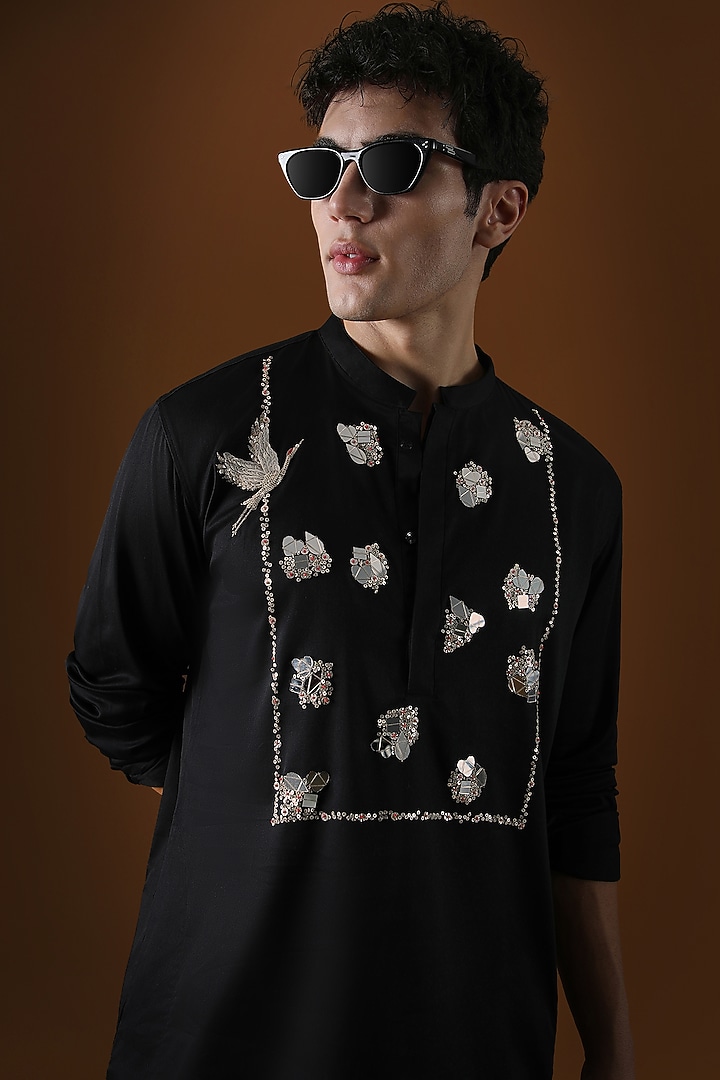 Black Cotton Mirror Embroidered Kurta Set by Komal Kothari at Pernia's Pop Up Shop