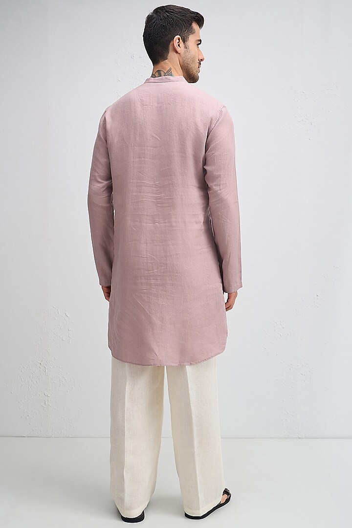 Dusky Pink Linen Woven Kurta by Komal Kothari at Pernia's Pop Up Shop