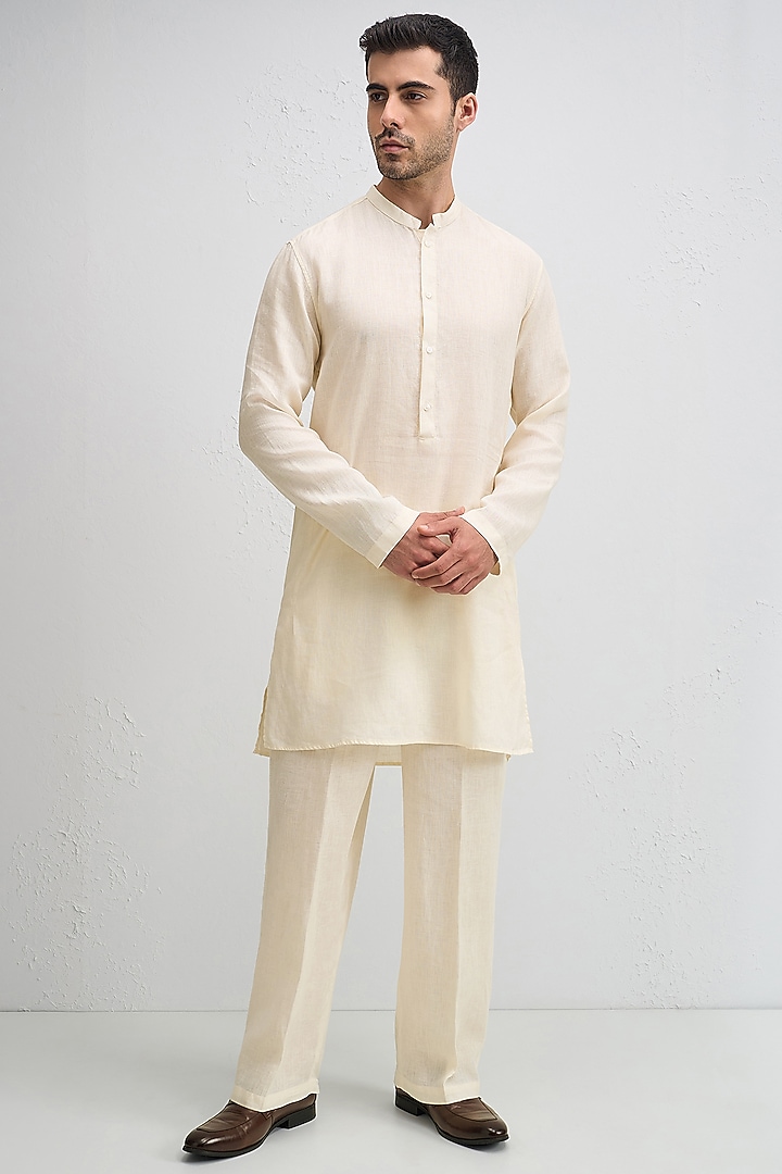 Ivory Linen Woven Kurta by Komal Kothari at Pernia's Pop Up Shop
