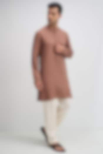 Mocha Brown Linen Woven Kurta by Komal Kothari at Pernia's Pop Up Shop