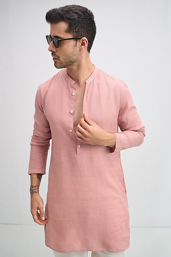 Rose Pink Linen Woven Kurta by Komal Kothari at Pernia's Pop Up Shop