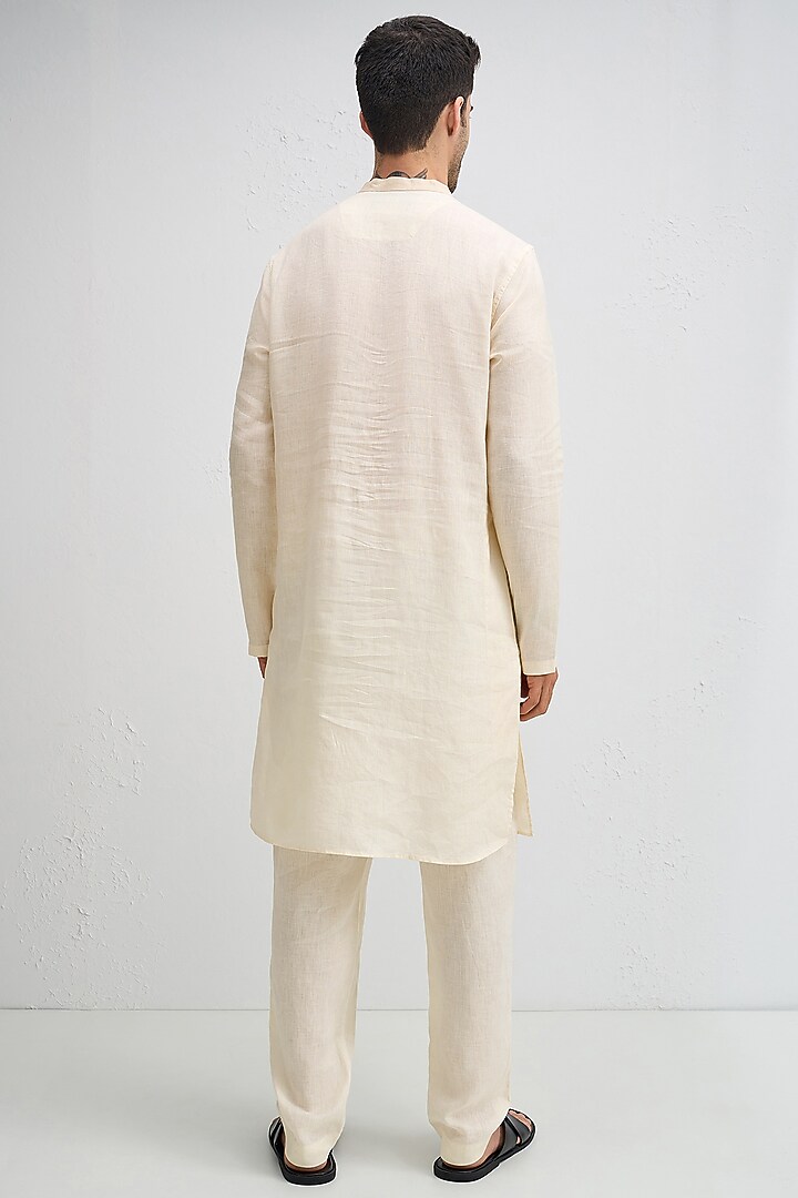 Ivory Linen Woven Kurta by Komal Kothari at Pernia's Pop Up Shop
