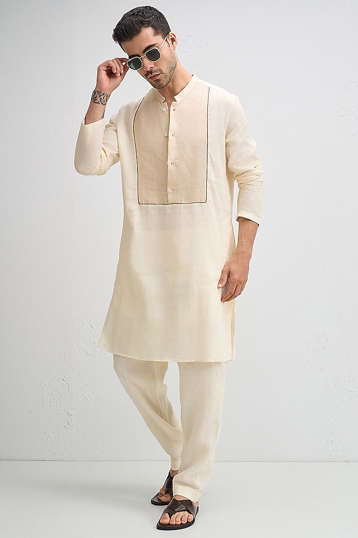 Ivory Linen Woven Kurta Set by Komal Kothari at Pernia's Pop Up Shop