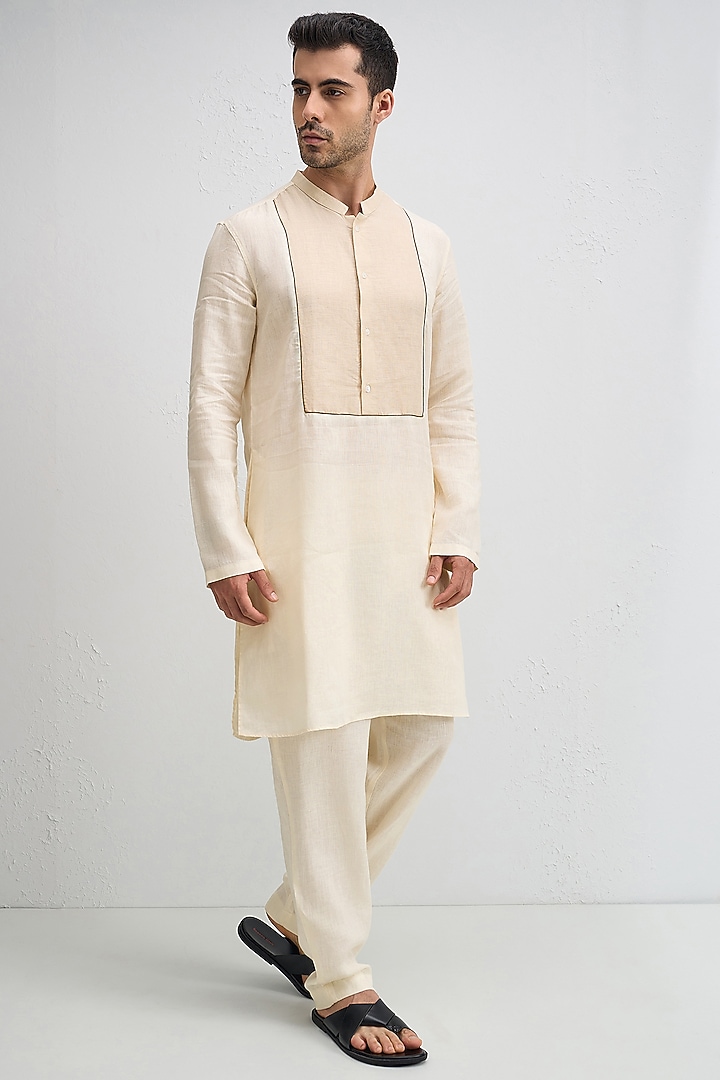 Ivory Linen Woven Kurta Set by Komal Kothari at Pernia's Pop Up Shop