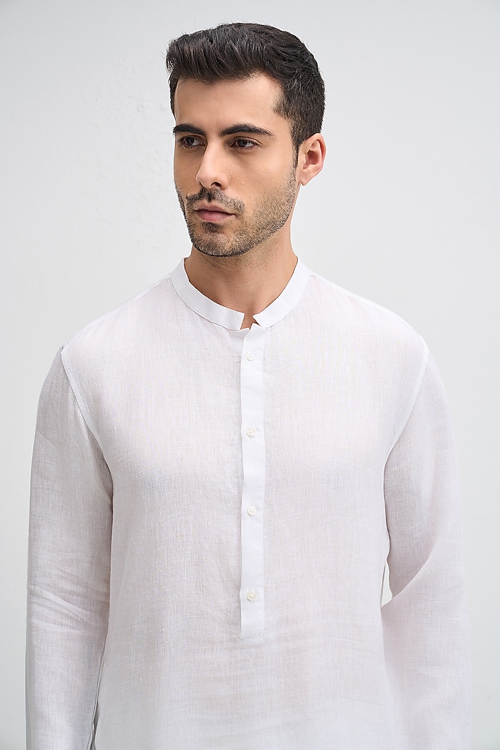 White Linen Kurta by Komal Kothari at Pernia's Pop Up Shop
