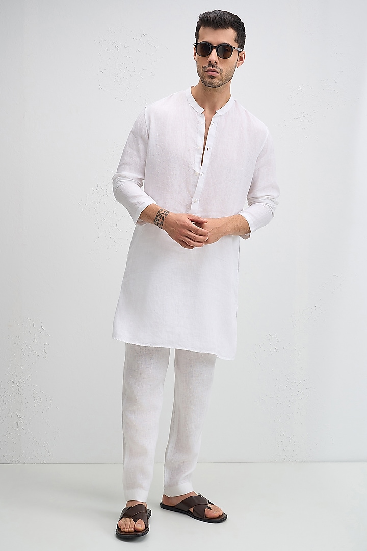 White Linen Kurta Set by Komal Kothari at Pernia's Pop Up Shop
