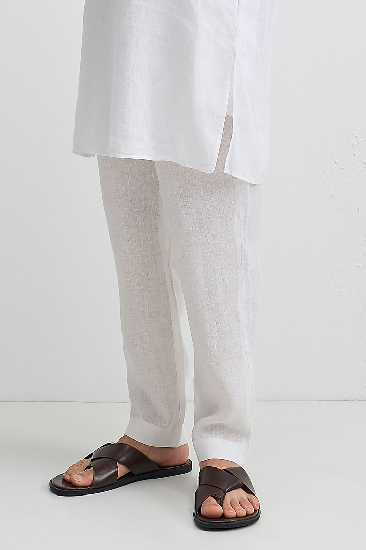 White Linen Kurta Set by Komal Kothari at Pernia's Pop Up Shop