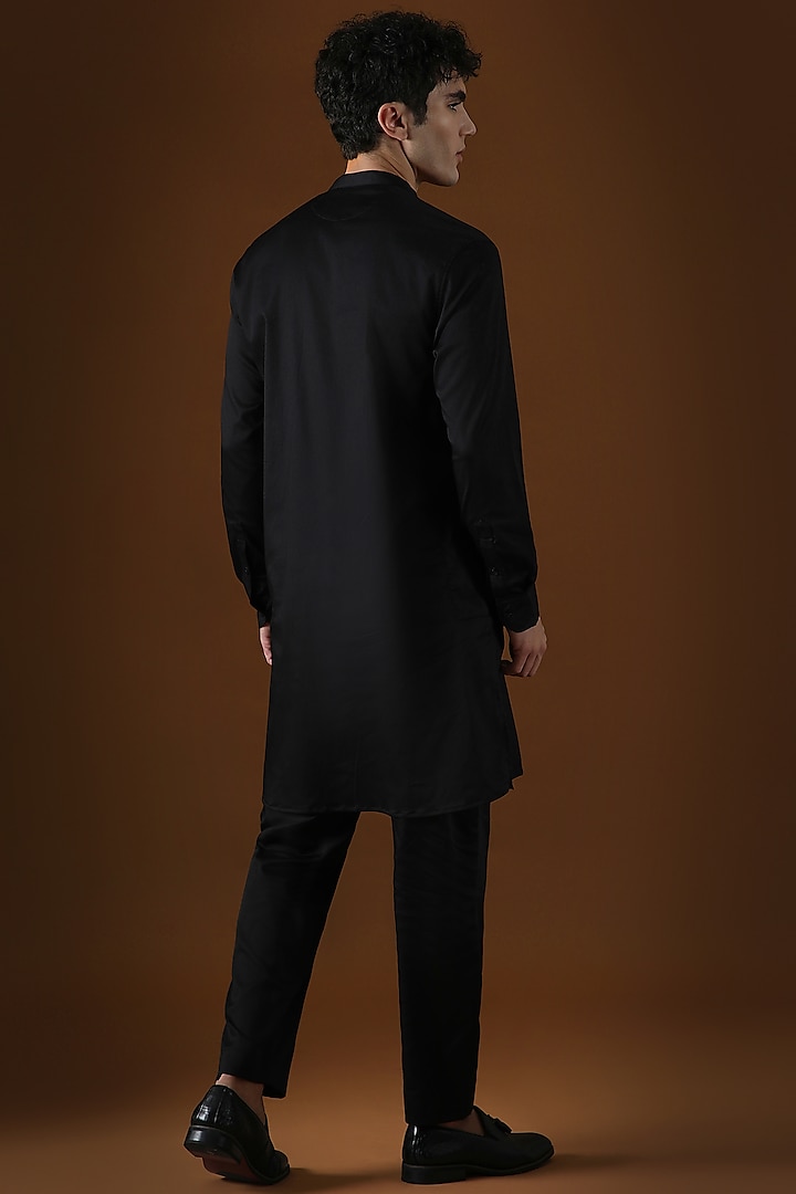 Black Cotton Hand Embroidered Kurta by Komal Kothari at Pernia's Pop Up Shop
