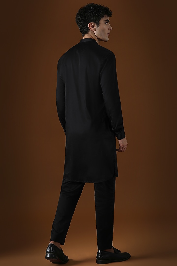 Black Cotton Sequins Hand Embroidered Kurta by Komal Kothari at Pernia's Pop Up Shop