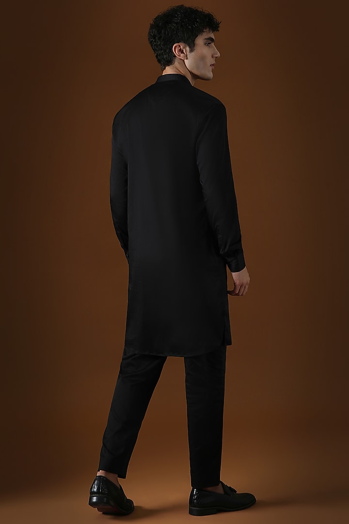 Black Cotton Mirror Hand Embroidered Kurta by Komal Kothari at Pernia's Pop Up Shop