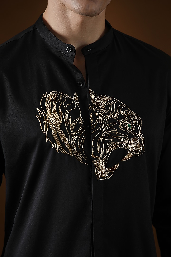 Black Cotton Tiger Hand Embroidered Kurta by Komal Kothari at Pernia's Pop Up Shop