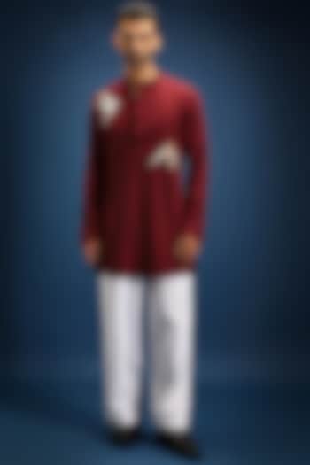 Burgundy Cotton & Satin Hand Embroidered Kurta Set by Komal Kothari at Pernia's Pop Up Shop