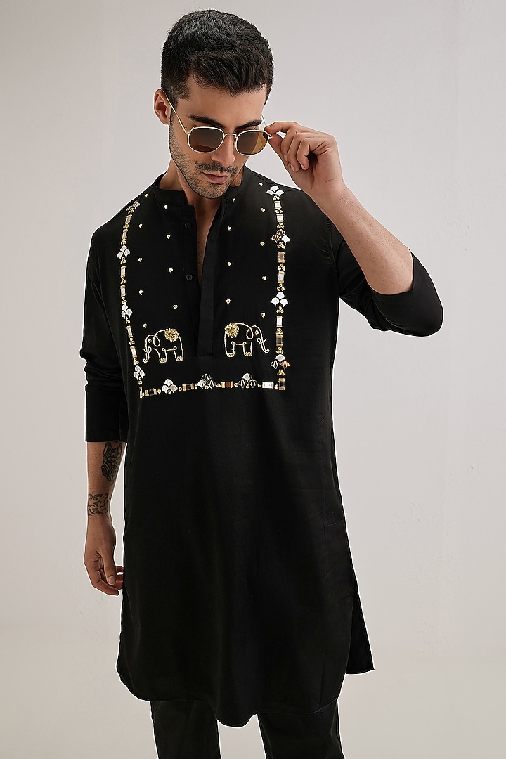 Black Cotton & Satin Hand Embroidered Kurta Set by Komal Kothari at Pernia's Pop Up Shop