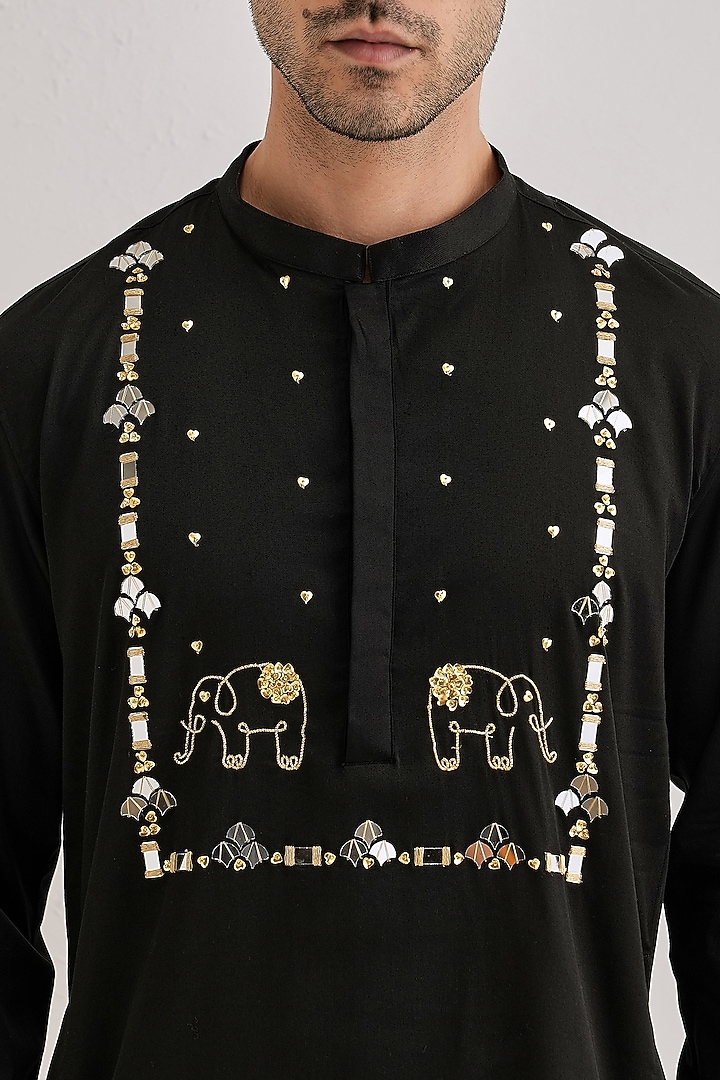 Black Cotton & Satin Hand Embroidered Kurta Set by Komal Kothari at Pernia's Pop Up Shop