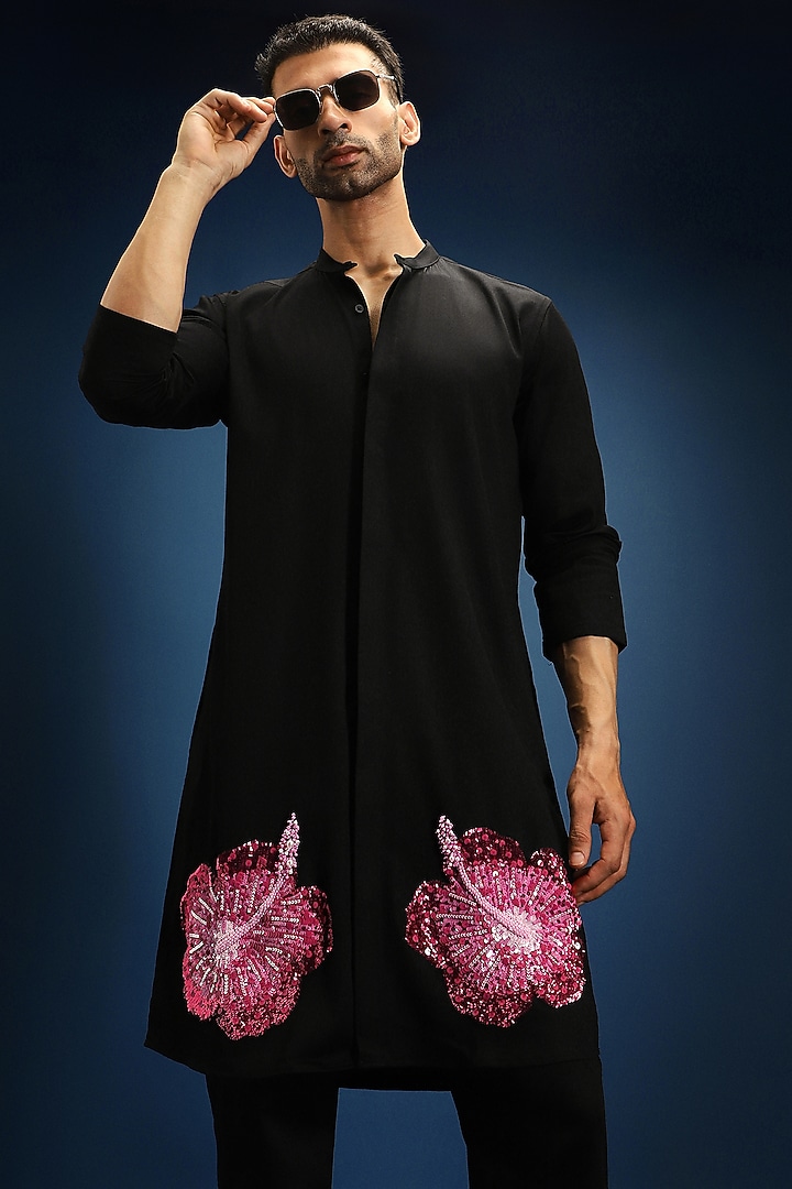 Black Cotton & Satin Hand Embroidered Kurta Set by Komal Kothari at Pernia's Pop Up Shop