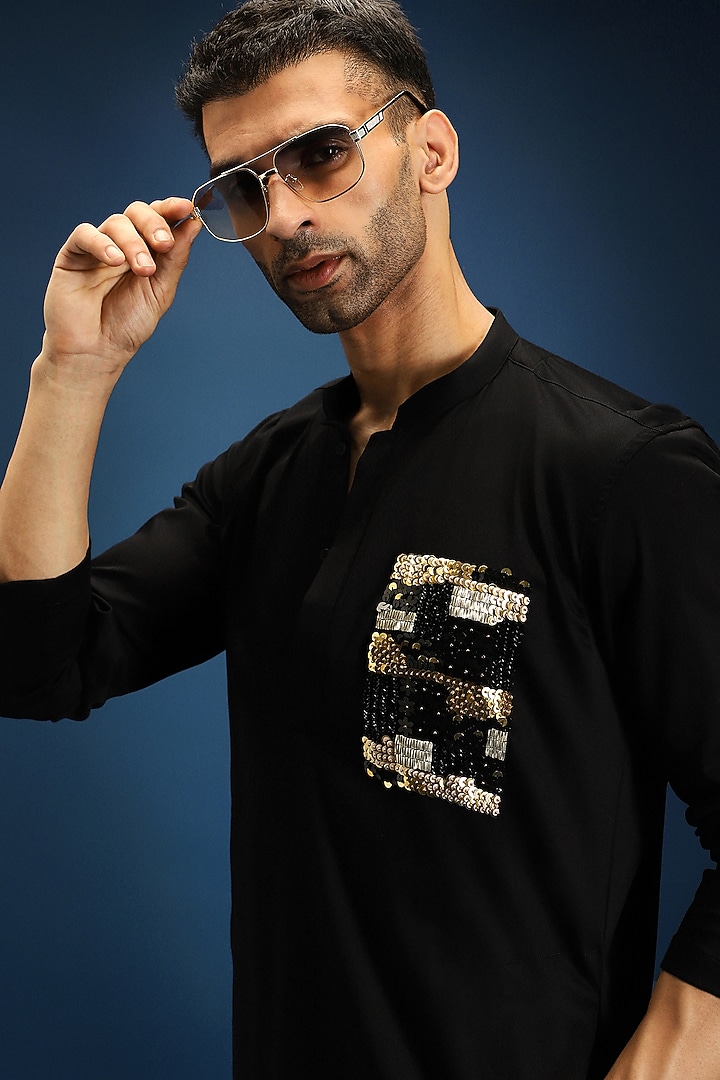 Black Cotton & Satin Hand Embroidered Kurta Set by Komal Kothari at Pernia's Pop Up Shop
