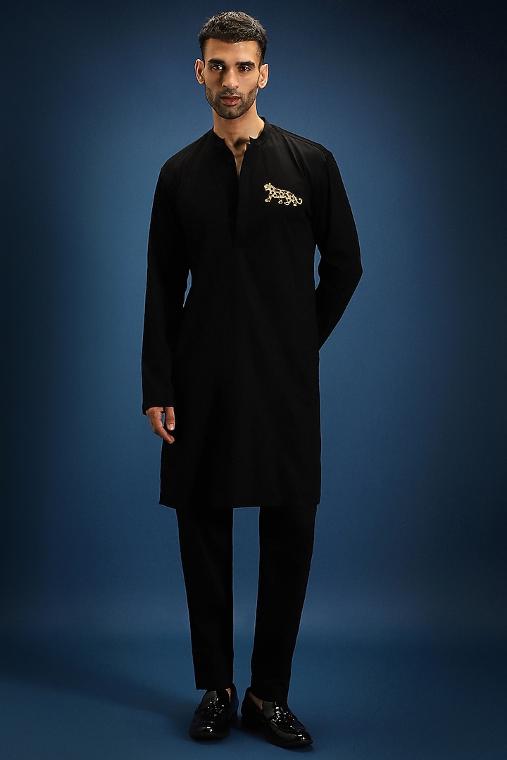 Black Cotton & Satin Hand Embroidered Kurta Set by Komal Kothari at Pernia's Pop Up Shop