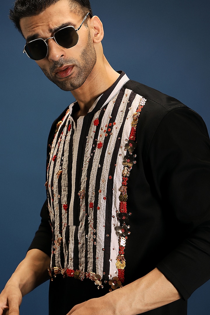 Black Cotton & Satin Hand Embroidered Kurta Set by Komal Kothari at Pernia's Pop Up Shop