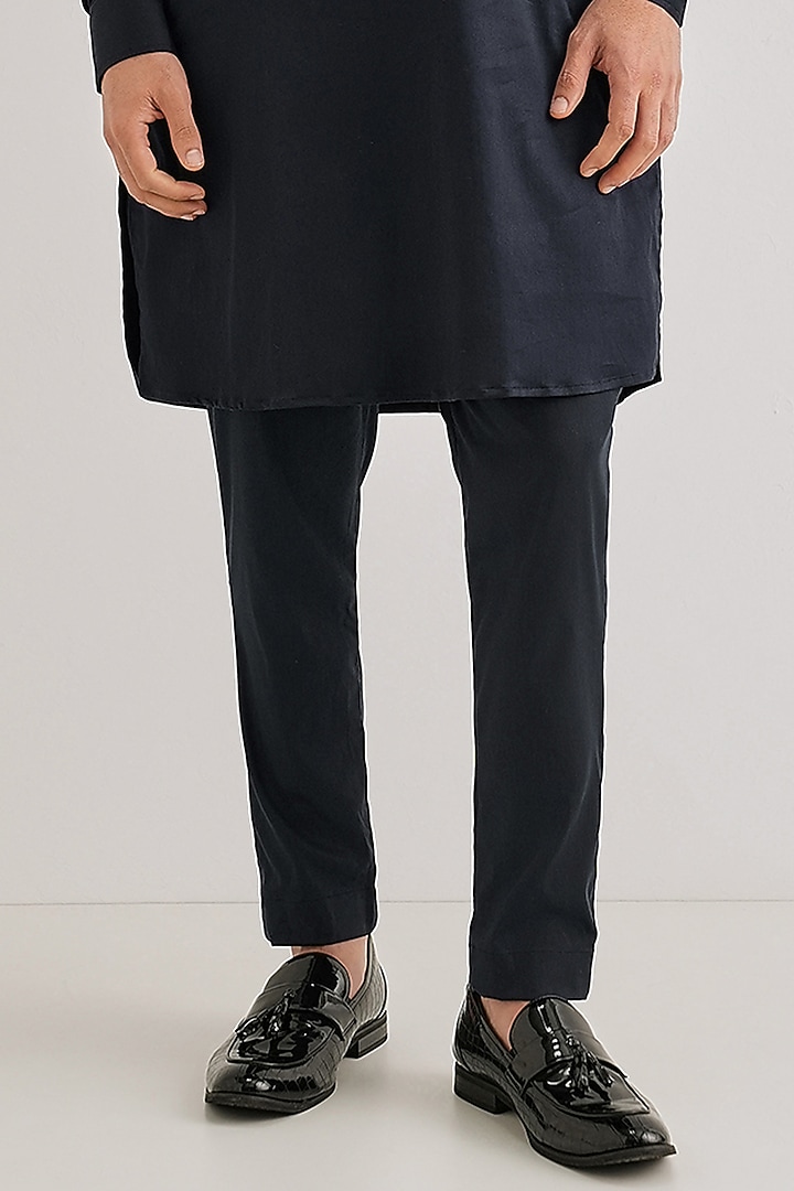 Navy Cotton & Satin Hand Embroidered Kurta Set by Komal Kothari at Pernia's Pop Up Shop
