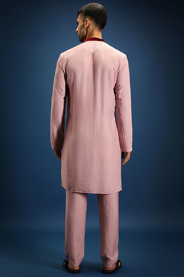 Pink Viscose Patch Hand Embroidered Kurta by Komal Kothari at Pernia's Pop Up Shop