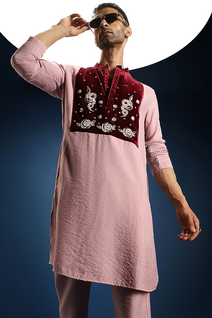 Pink Viscose Patch Hand Embroidered Kurta by Komal Kothari at Pernia's Pop Up Shop