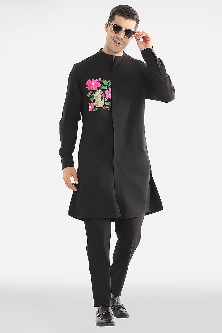 Black Cotton Handcrafted Kurta by Komal Kothari at Pernia's Pop Up Shop