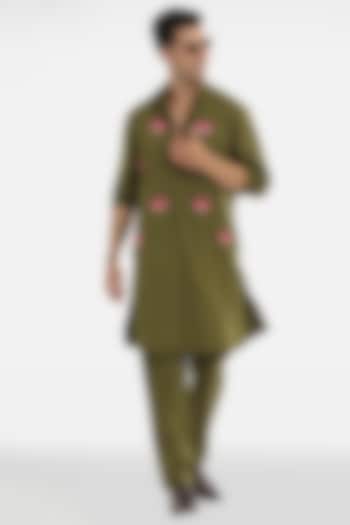 Olive Green Cotton Handcrafted Kurta by Komal Kothari at Pernia's Pop Up Shop