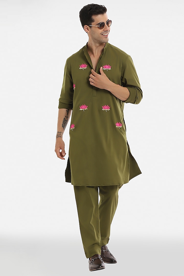 Olive Green Cotton Handcrafted Kurta by Komal Kothari at Pernia's Pop Up Shop