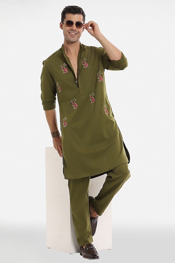 Olive Green Cotton Handcrafted Kurta by Komal Kothari at Pernia's Pop Up Shop