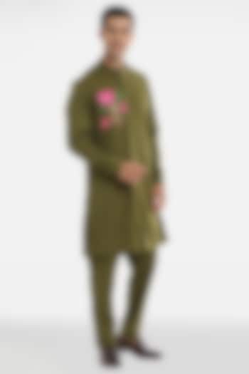 Olive Green Cotton Handcrafted Kurta by Komal Kothari at Pernia's Pop Up Shop