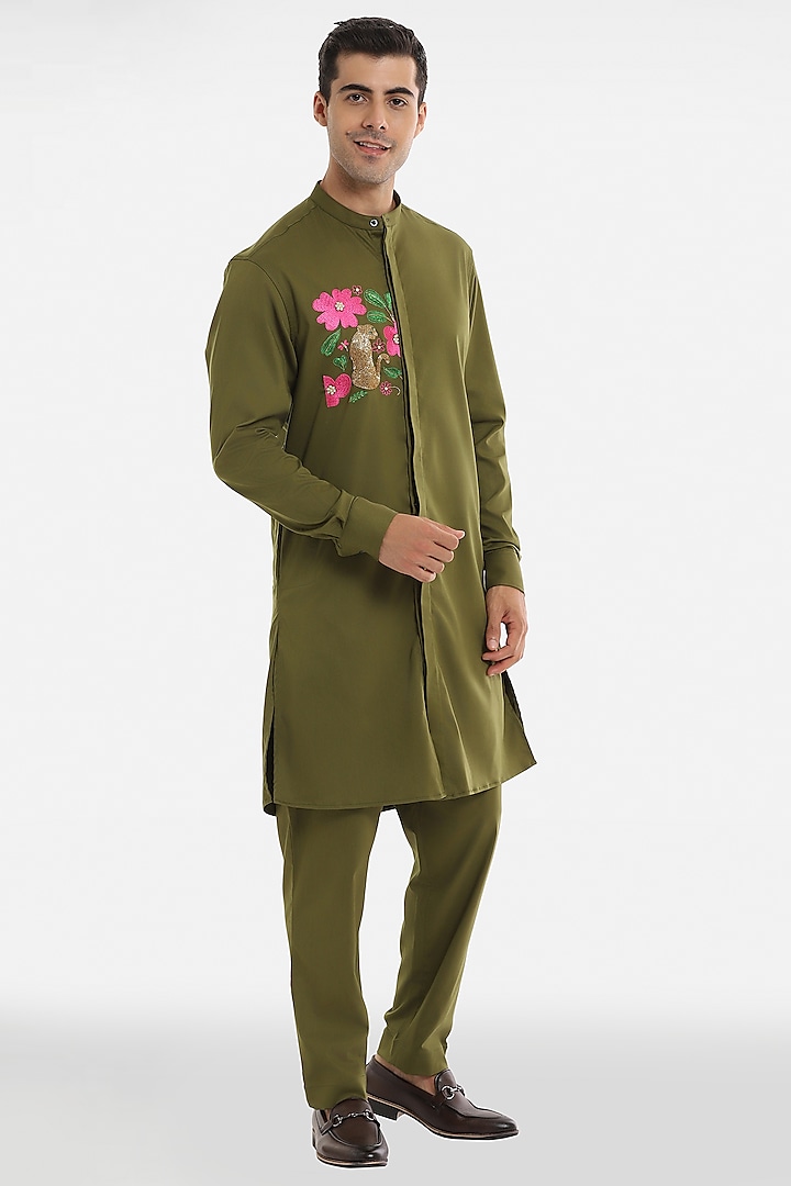 Olive Green Cotton Handcrafted Kurta by Komal Kothari at Pernia's Pop Up Shop