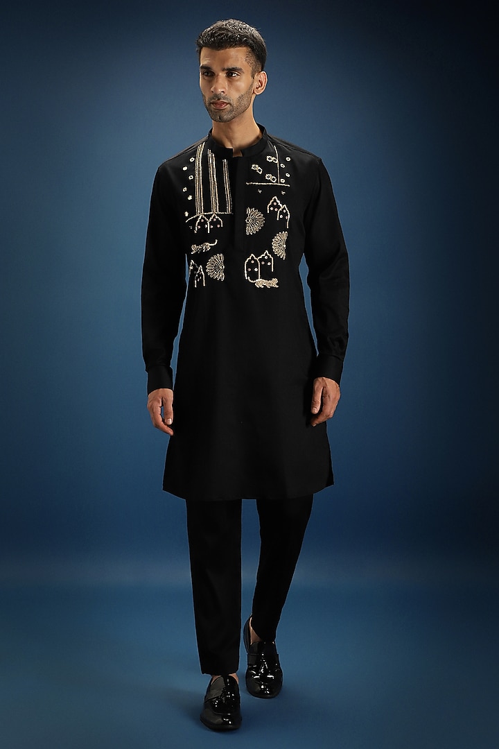 Black Cotton Hand Embroidered Kurta by Komal Kothari at Pernia's Pop Up Shop