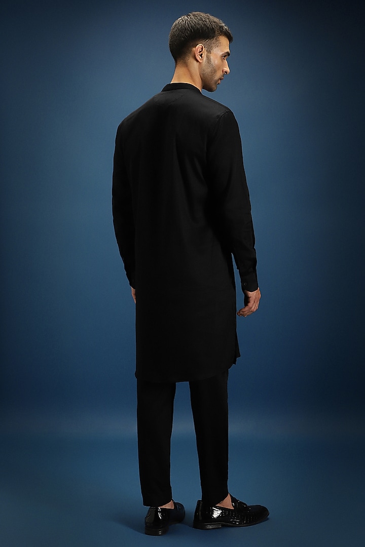 Black Cotton Hand Embroidered Kurta by Komal Kothari at Pernia's Pop Up Shop