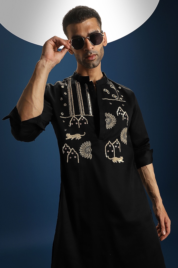 Black Cotton Hand Embroidered Kurta by Komal Kothari at Pernia's Pop Up Shop