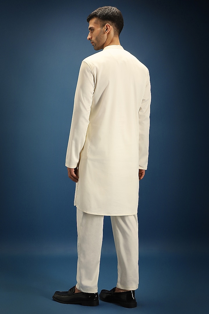 Ivory Cotton Hand Embroidered Kurta by Komal Kothari at Pernia's Pop Up Shop