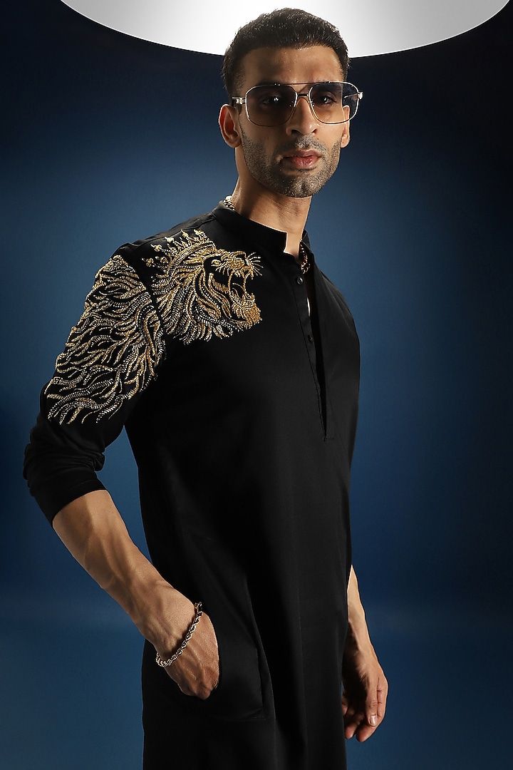 Black Cotton Lion Hand Embroidered Kurta by Komal Kothari at Pernia's Pop Up Shop