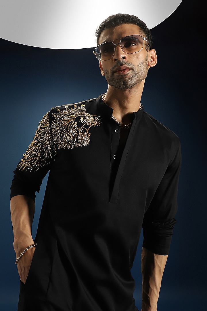 Black Cotton Lion Hand Embroidered Kurta Set by Komal Kothari at Pernia's Pop Up Shop