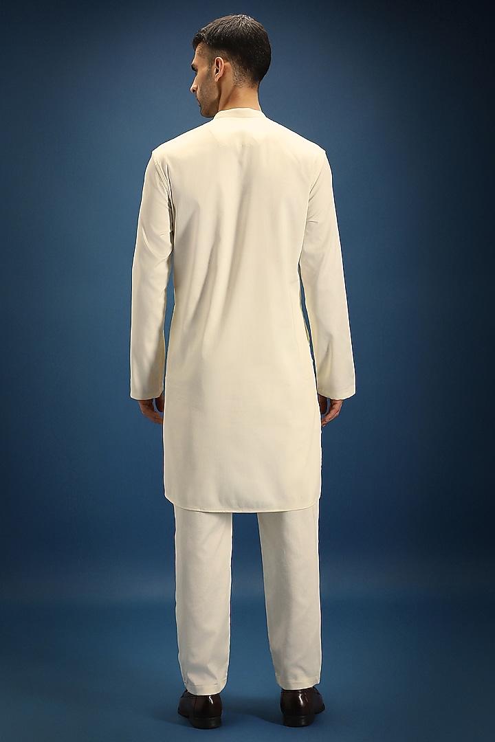 Ivory Cotton Hand Embroidered Kurta Set by Komal Kothari at Pernia's Pop Up Shop