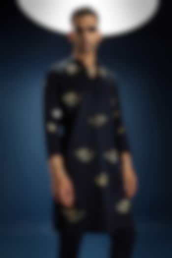 Navy Blue Cotton Hand Embroidered Kurta by Komal Kothari at Pernia's Pop Up Shop