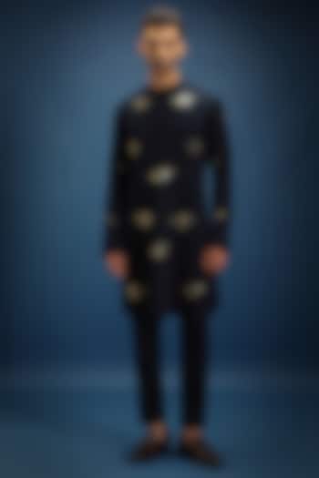 Navy Blue Cotton Hand Embroidered Kurta Set by Komal Kothari at Pernia's Pop Up Shop