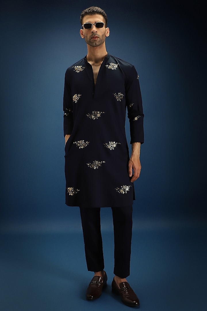 Navy Blue Cotton Hand Embroidered Kurta Set by Komal Kothari at Pernia's Pop Up Shop