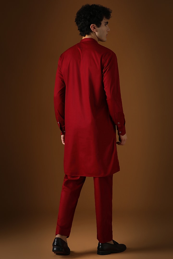 Maroon Cotton Hand Embroidered Kurta Set by Komal Kothari at Pernia's Pop Up Shop