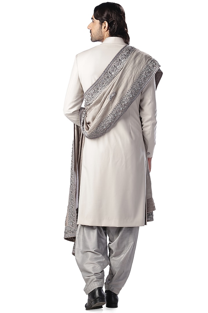 Light Grey Blended Wool Groom Sherwani Set With Stole by Kommal Sood at Pernia's Pop Up Shop