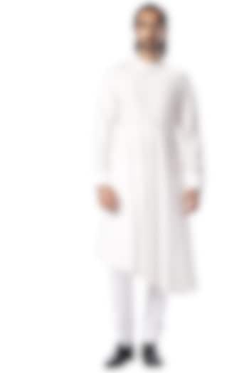 Off White Asymmetrical Kurta Set by Kommal Sood at Pernia's Pop Up Shop