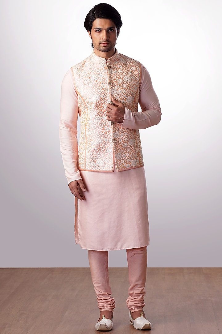 Peach Embroidered Bundi Jacket With Kurta Set by Kommal Sood