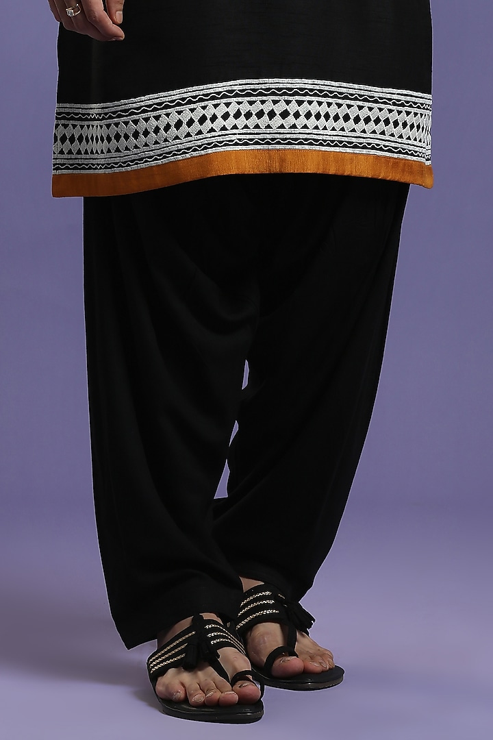 Black Blended Cotton Embroidered Bundi Jacket Set by KORA BY NILESH MITESH at Pernia's Pop Up Shop