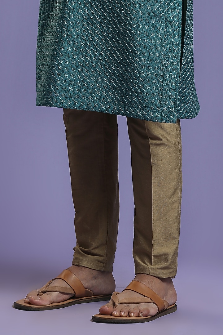 Rama Green Embroidered Kurta Set by KORA BY NILESH MITESH at Pernia's Pop Up Shop