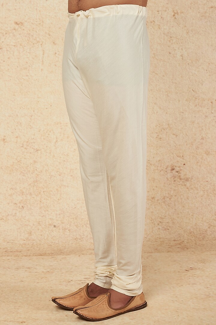 Peach Silk Embroidered Bundi Jacket Set by KORA BY NILESH MITESH at Pernia's Pop Up Shop