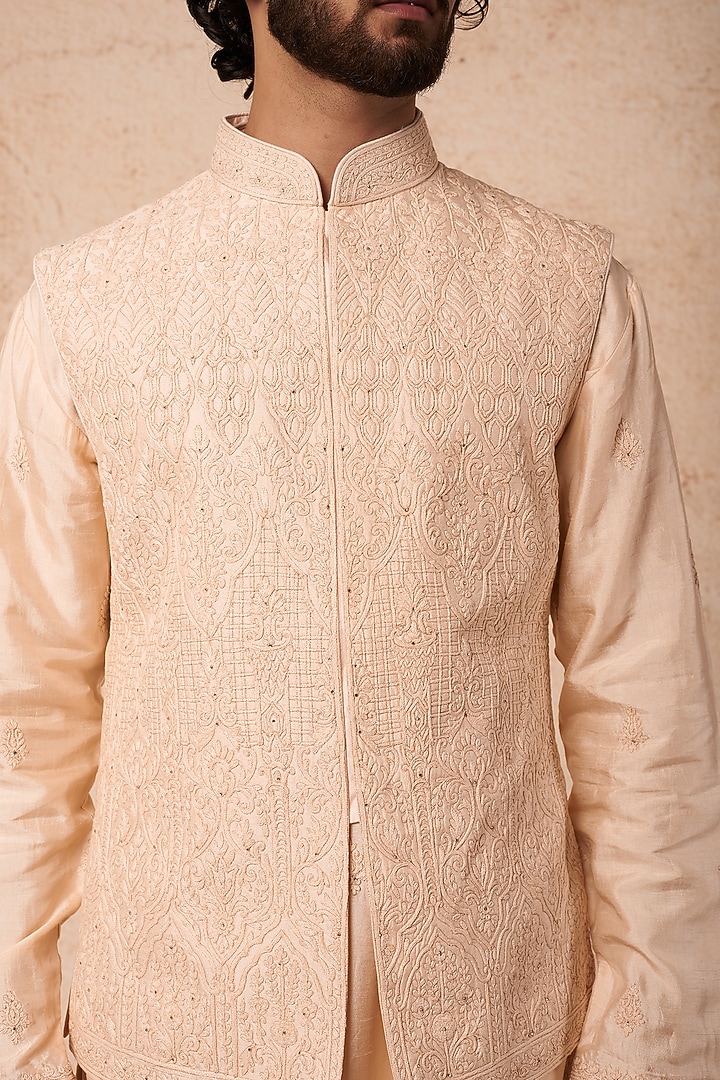 Peach Silk Embroidered Bundi Jacket Set by KORA BY NILESH MITESH at Pernia's Pop Up Shop