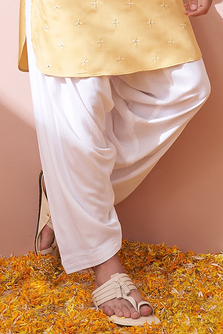 Yellow Crepe Printed Kurta Set by KORA BY NILESH MITESH at Pernia's Pop Up Shop